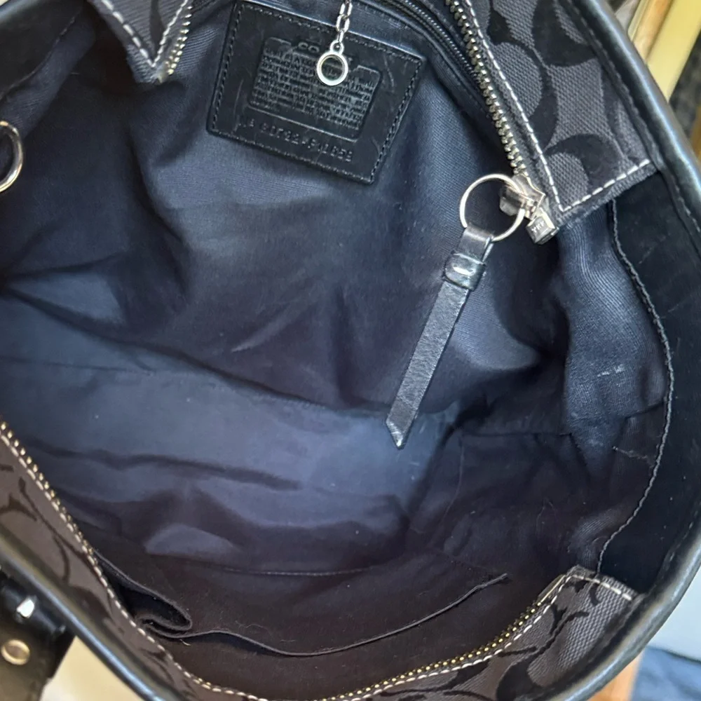 Coach Leatherware Signature Black Canvas Leather Trim and Handle Tote Bag - Picture 8 of 15